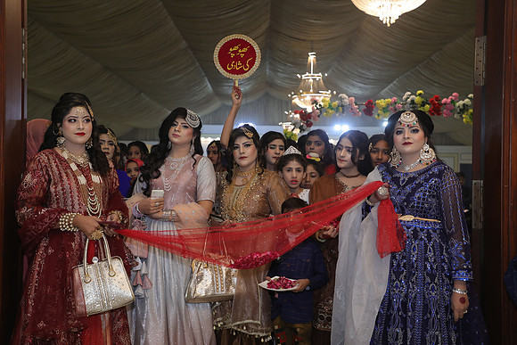 Ibrar & Aleena Barat 00239