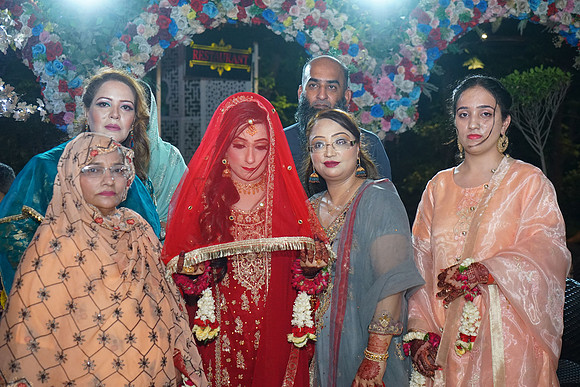 Fatima & Anjum 00237