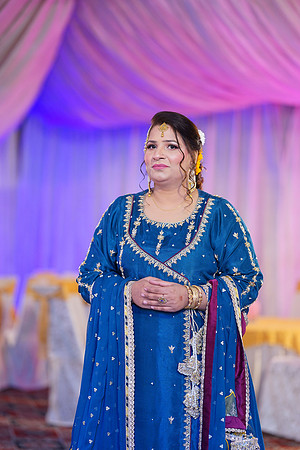 Ayesha & Arslan Mehndi 00172