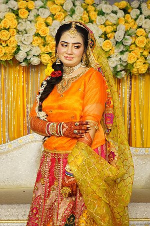 Rafiya & Fahad Mehndi 00028