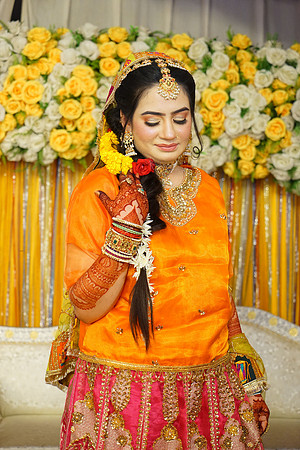 Rafiya & Fahad Mehndi 00023