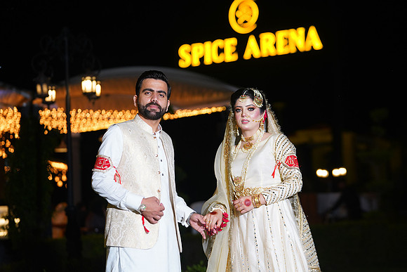 Azhar & Ayesha 00092
