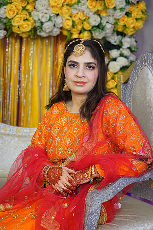 Rafiya & Fahad Mehndi 00123