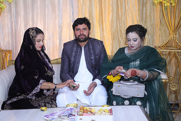 Ibrar & Aleena Mehndi 00195