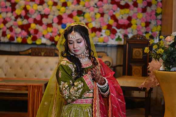 Usama & Bisma Mehndi 00046