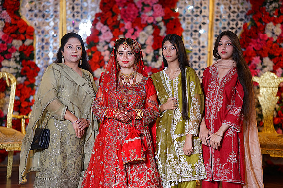 Nimra & Umair Barat 00154