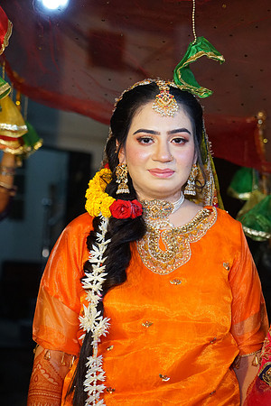 Rafiya & Fahad Mehndi 00234