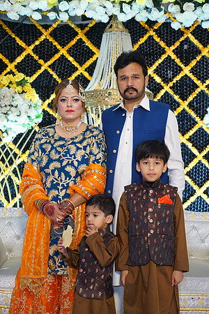 Ayesha & Arslan Mehndi 00154