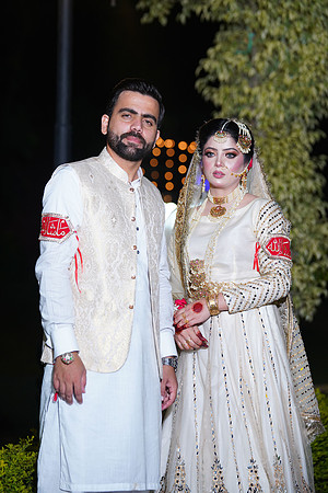 Azhar & Ayesha 00074