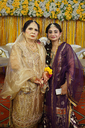 Rafiya & Fahad Mehndi 00135