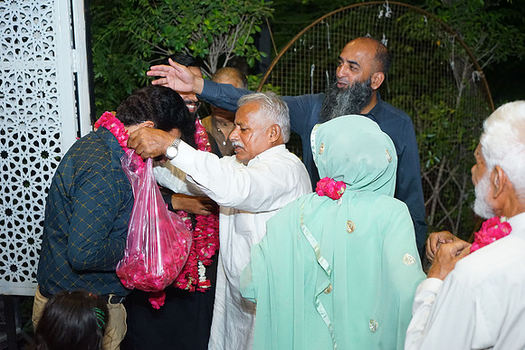 Fatima & Anjum 00162