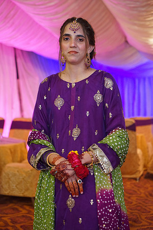 Iqra & Amjad Mehndi 00157