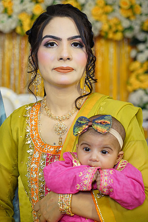 Rafiya & Fahad Mehndi 00200