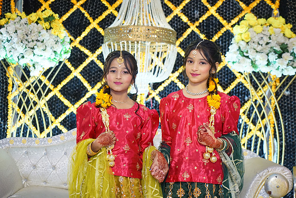 Ayesha & Arslan Mehndi 00073