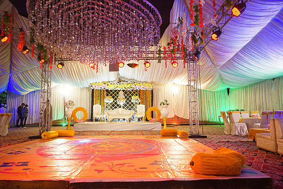 Ayesha & Arslan Mehndi 00051