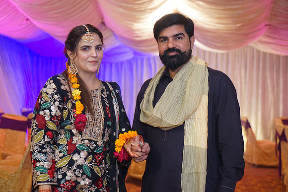 Iqra & Amjad Mehndi 00135