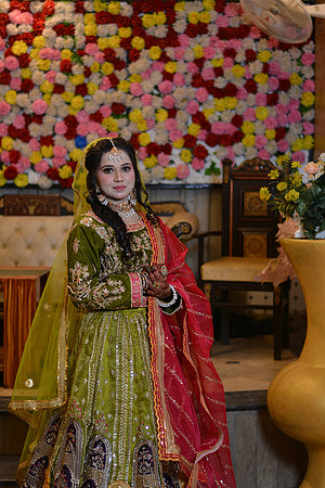 Usama & Bisma Mehndi 00040