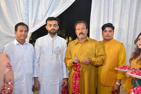 Usama & Bisma Mayon 00159