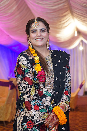 Iqra & Amjad Mehndi 00148