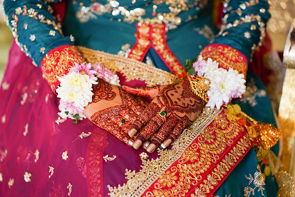 Ayesha & Arslan Mehndi 00022