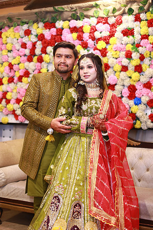 Usama & Bisma Mehndi 00133