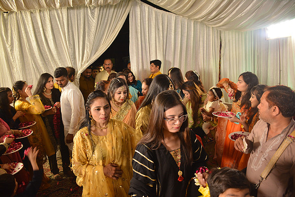 Usama & Bisma Mayon 00180