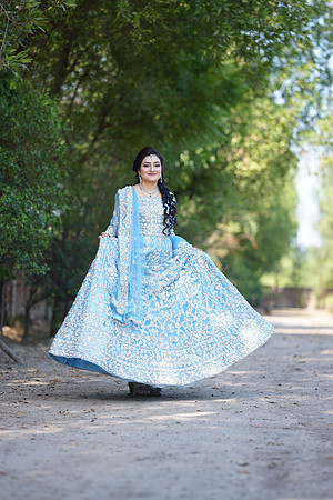 Haniya & Abid Outdoor Walima Shoot 00039