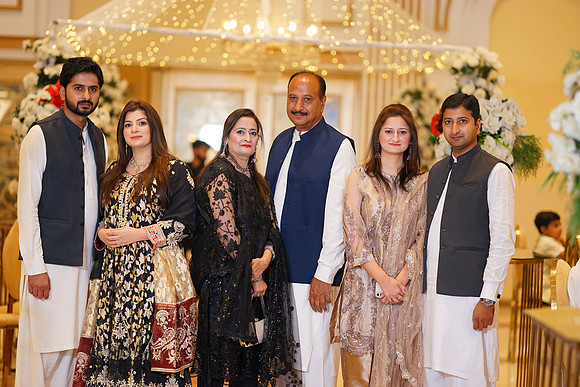 Ammara & Azeem Barat 00218