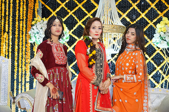 Ayesha & Arslan Mehndi 00128