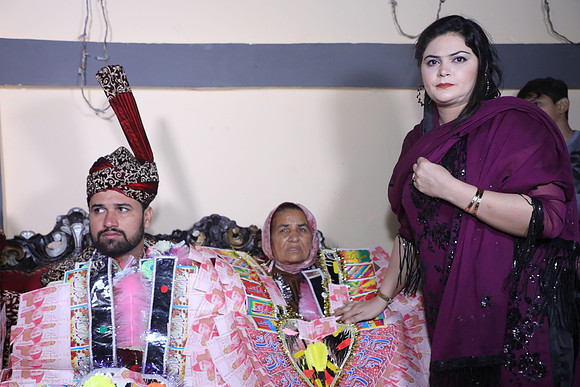 Ibrar & Aleena Barat 00181