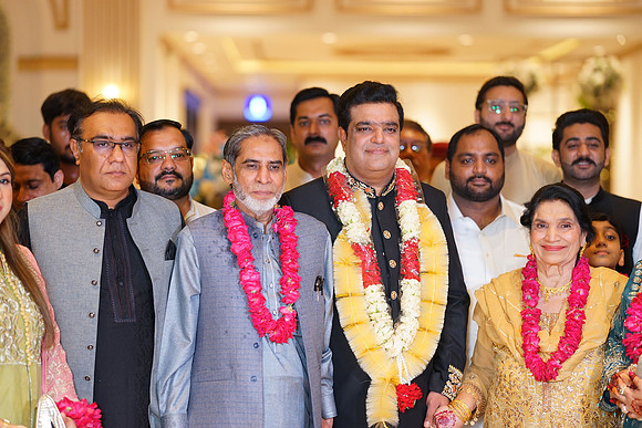 Ammara & Azeem Barat 00177