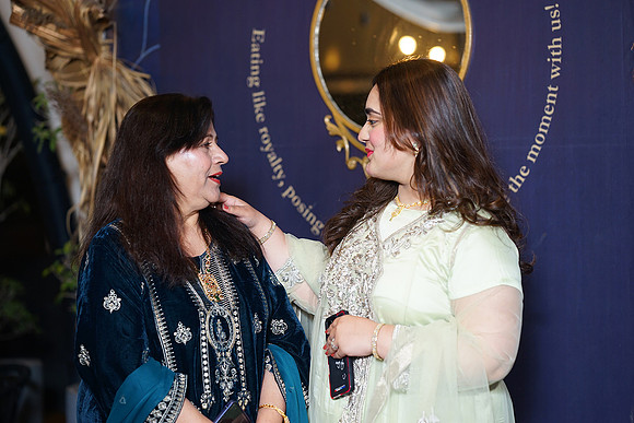Haniya & Abid Walima 00360