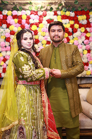 Usama & Bisma Mehndi 00131