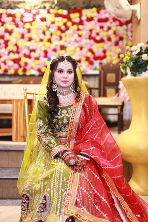 Usama & Bisma Mehndi 00127