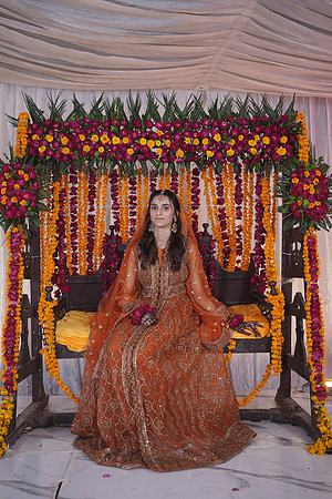 Iqra & Amjad Mehndi 00031