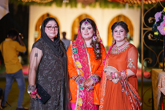 Ammara & Azeem Mehndi 00156