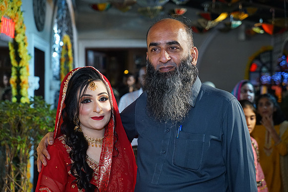 Fatima & Anjum 00119