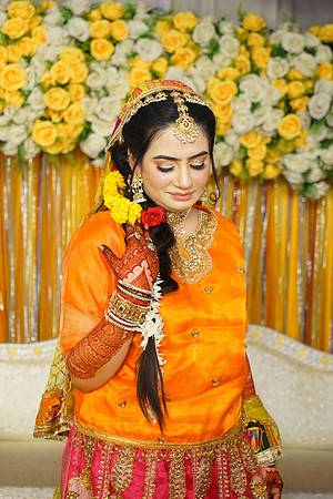 Rafiya & Fahad Mehndi 00024
