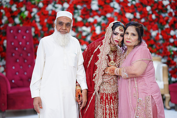 Rafiya & Fahad Barat 00097