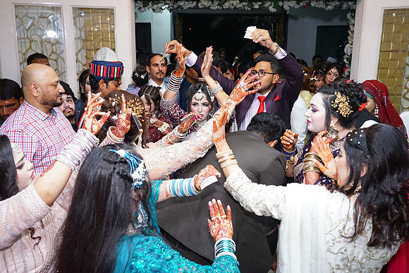 Rafiya & Fahad Barat 00180