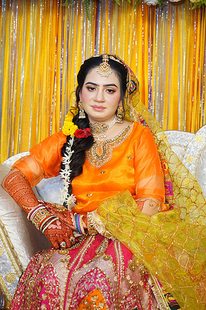 Rafiya & Fahad Mehndi 00030