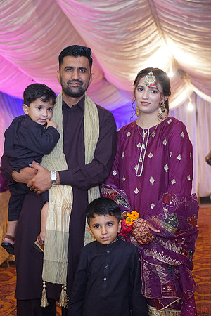 Iqra & Amjad Mehndi 00209