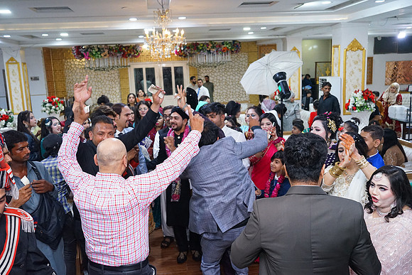 Rafiya & Fahad Barat 00192