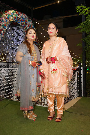 Fatima & Anjum 00135