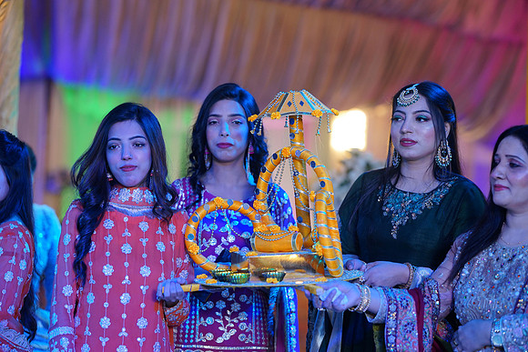 Ayesha & Arslan Mehndi 00223