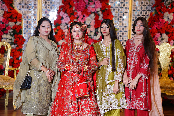 Nimra & Umair Barat 00153