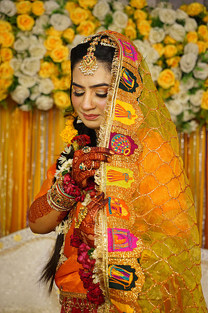 Rafiya & Fahad Mehndi 00061