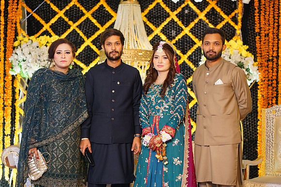 Ayesha & Arslan Mehndi 00215