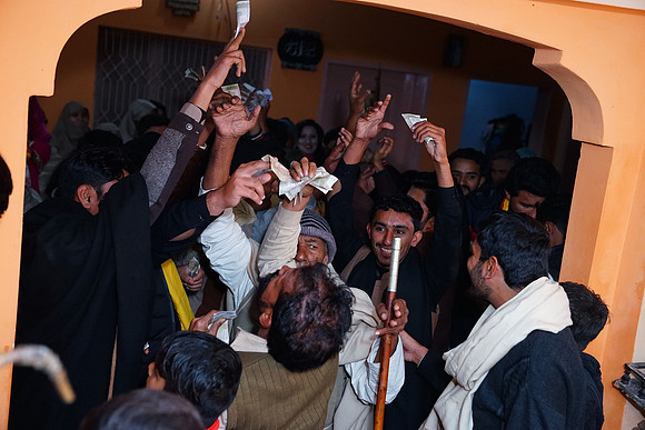 Mehndi 100