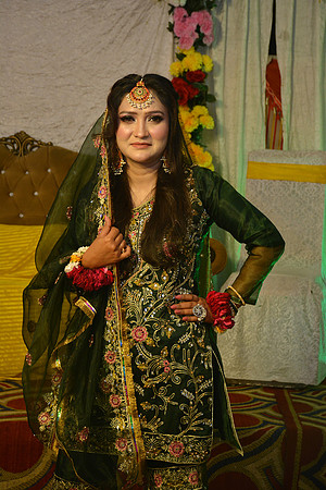 Usman & Maria Mehndi 00033